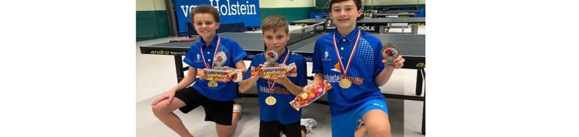 Salamanders 6 kampioen najaarscompetitie 2025